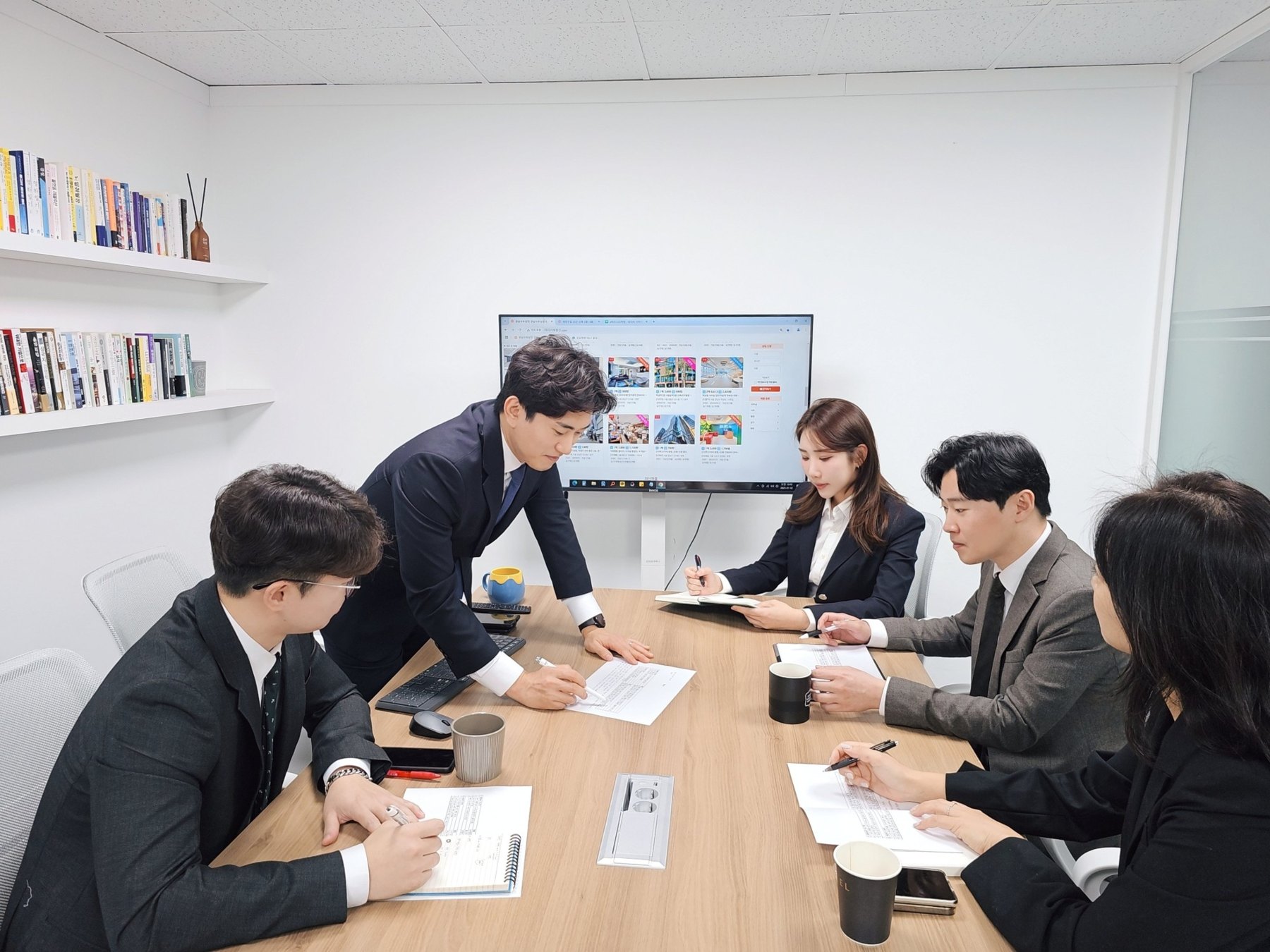 상업용 부동산 전문가 채용 안내