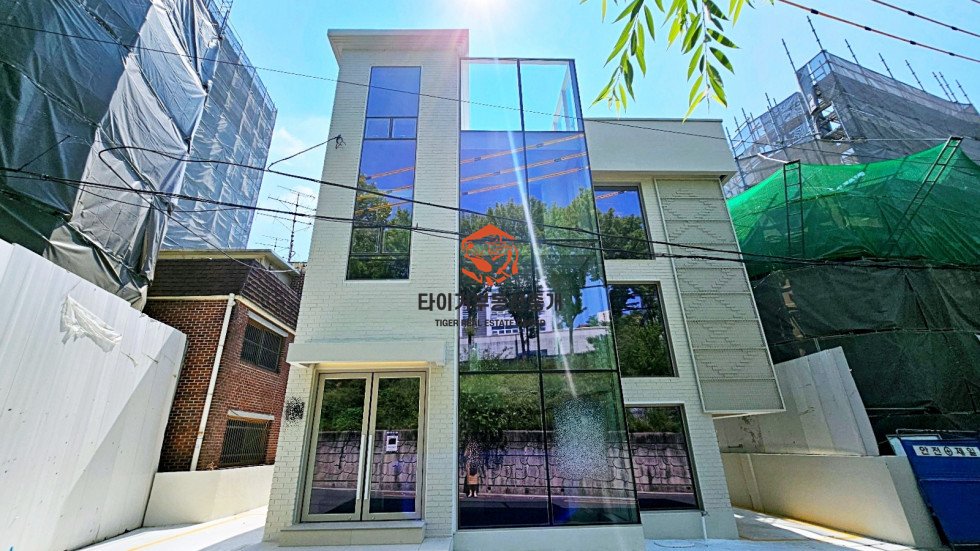 한강진역 통임대, 트랜디한 신축건물, 초역세권