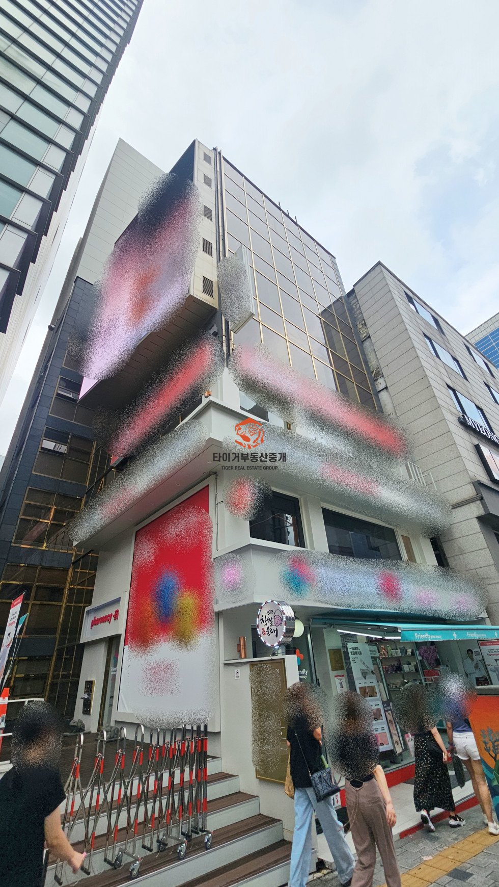 외국인 상권 명동역 8번출구 앞 병원 임대, 약국 사무실 임대