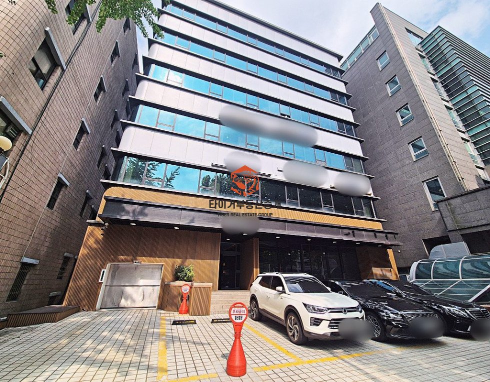 서초역 상가 임대, 대로변 노출효과 좋은 상가