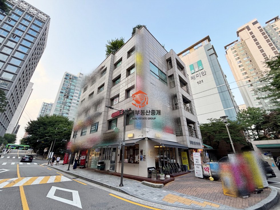 강남구청역 대형 상가 병의원 아파트상권 배후수요 사무실 임대