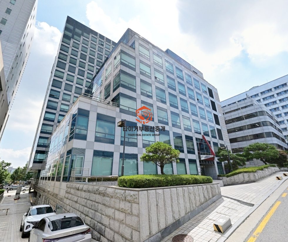논현동 130P 대로변 사무실 임대 도산대로 접근편리