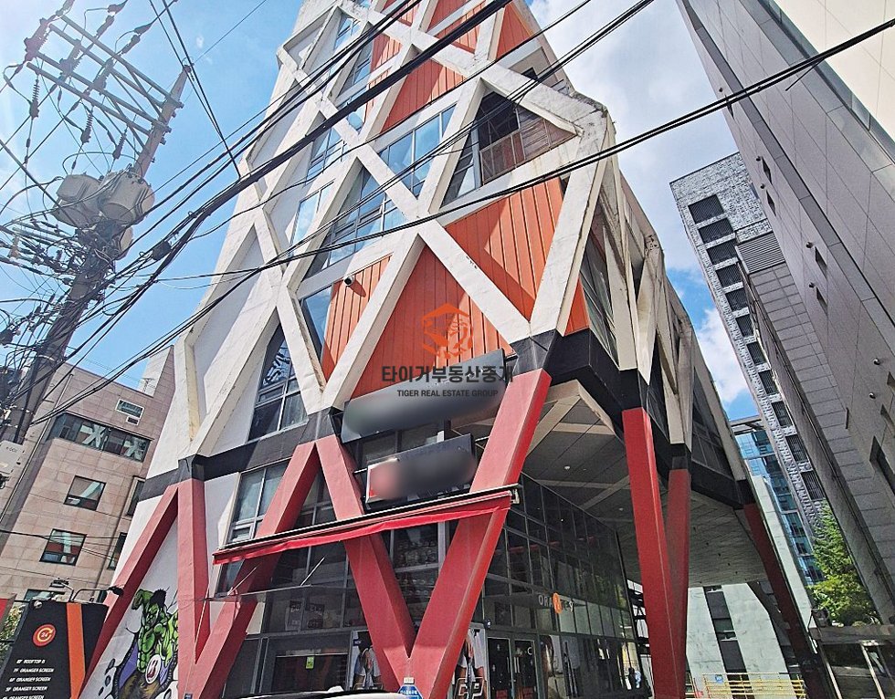 역삼동 통임대, 세련된 외관 주차 편리한 통사옥