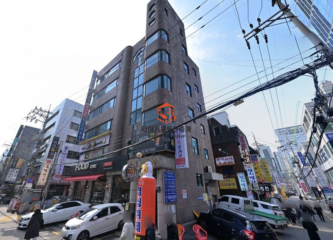 교대역 초역세권 인테리어 룸 다수, 이전 법무법인사용 가격 우수한 매물 사진 8