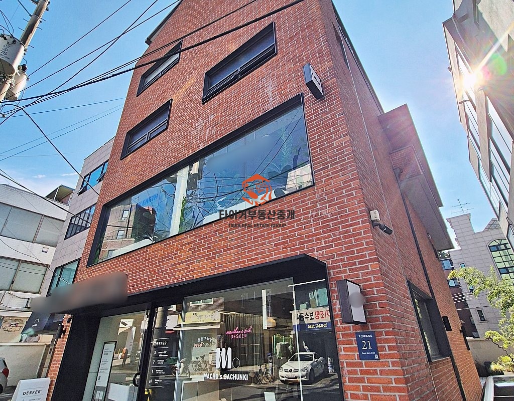 인테리어 최상 무권리 연층 사무실 임대
