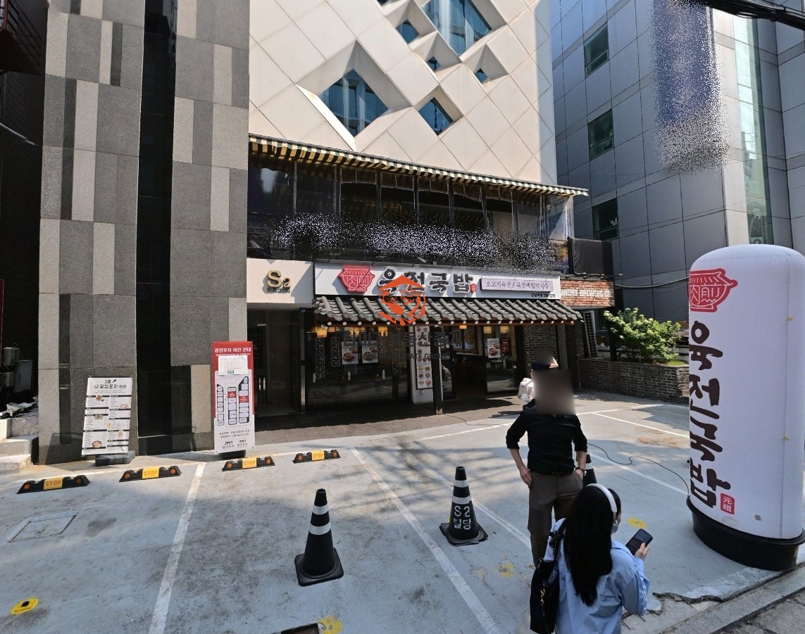 강남역 먹자 1층 상가 권리금 적극협의 빠른입주 가능