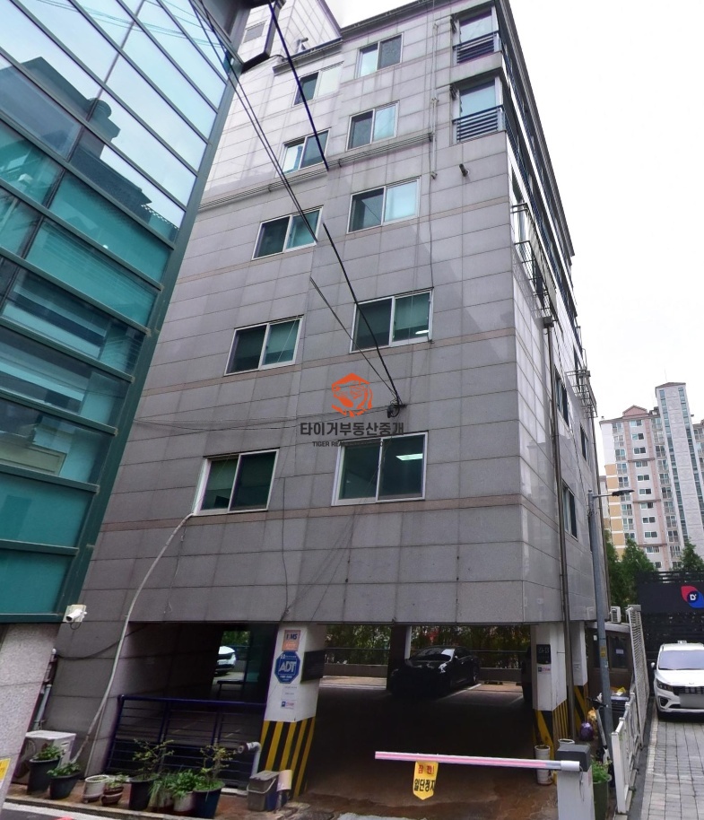 남부터미널 룸3 가성비 사무실 임대 주차편리