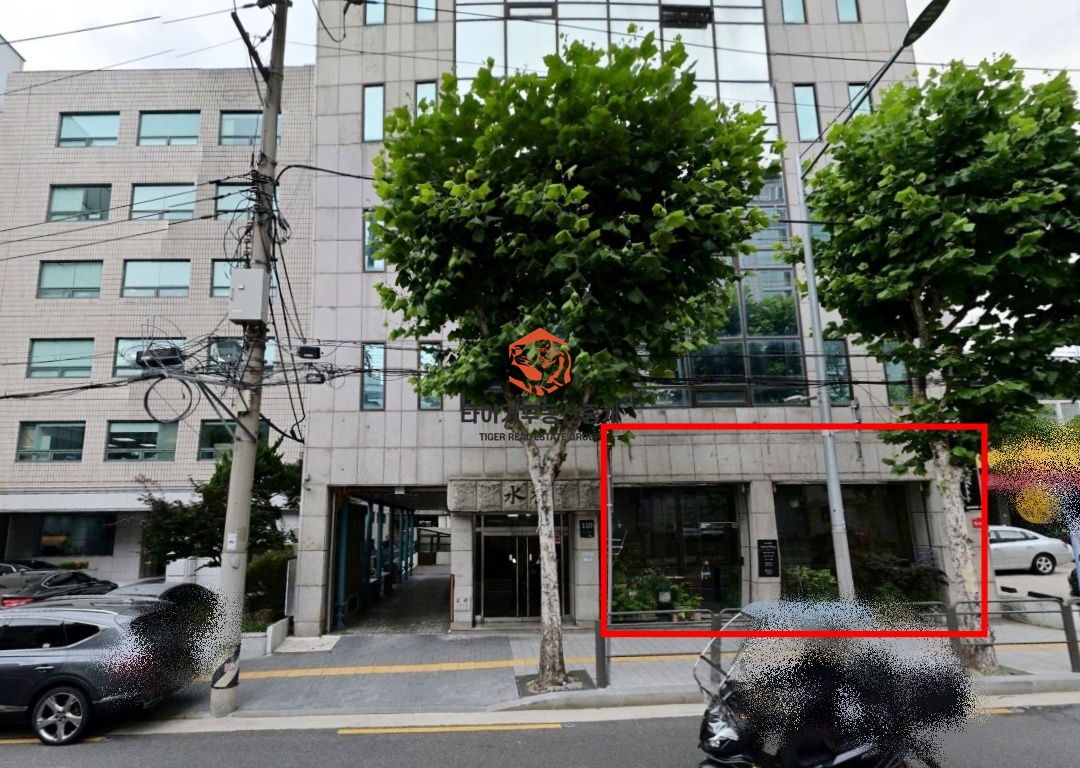 교대역 인근 대로변 1층 상가 임대 고급자재 인테리어 완비 권리금 O 사진 10