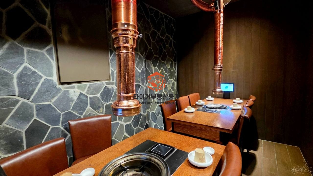 역삼역 먹자라인 1층 음식점 상가 노출최상 시설권리금 O 사진 3