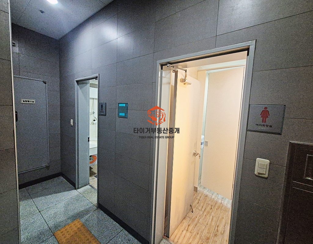 양재역 초역세권 대로변 노출 무권리 병의원 입지 사진 9