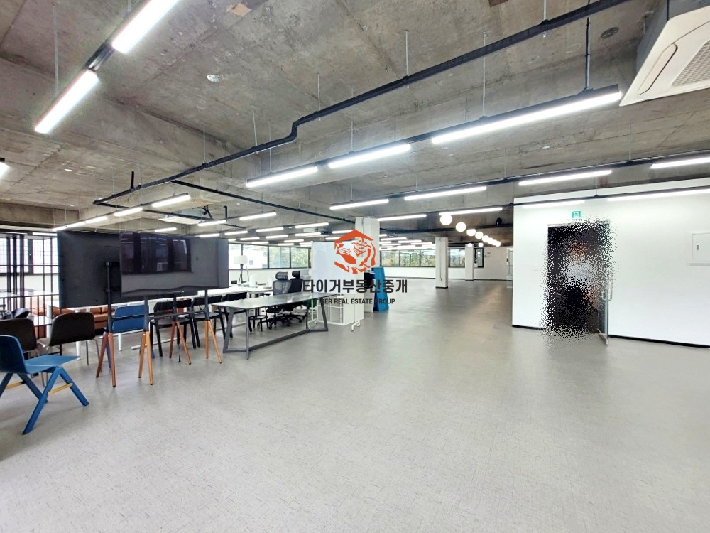 120평, 3호선 매봉역 양재역 대형 사무실 임대 양재천 뷰 자주식주차4대 우수한 사무실 사진 4