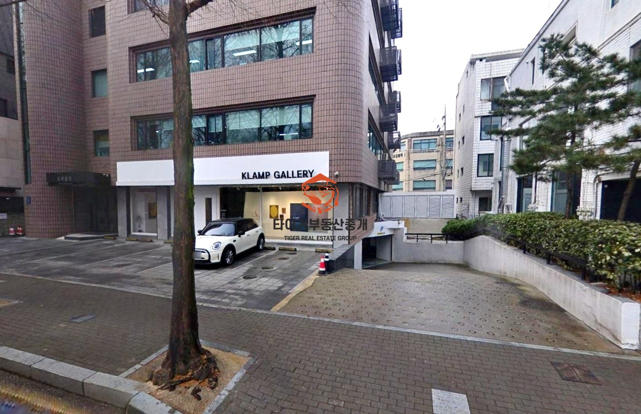 120평, 3호선 매봉역 양재역 대형 사무실 임대 양재천 뷰 자주식주차4대 우수한 사무실 사진 15