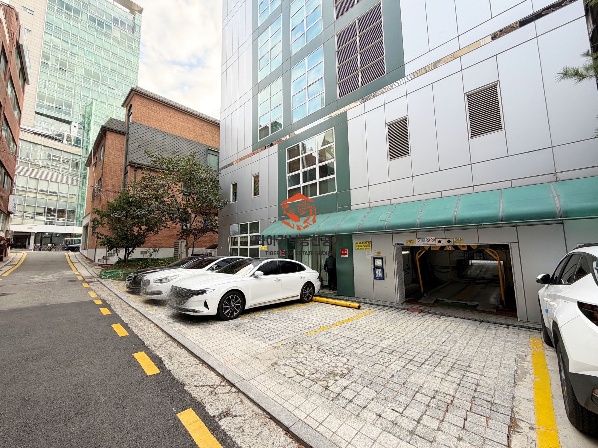 남부터미널 사무실 임대 룸2 사거리 대로변 전망 개방감 굿 사진 15