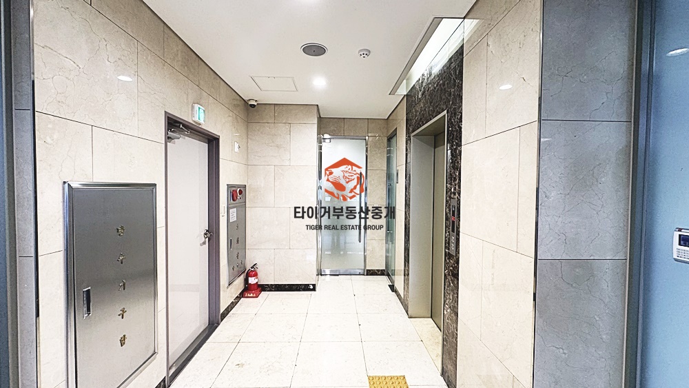 잠원동 사무실 임대 신사역 역세권 내외관 인테리어 최상 사무실 임대 사진 8