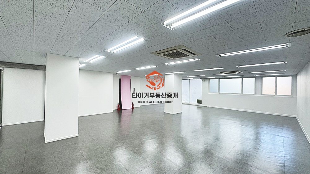 논현동 사무실 임대 논현역 역세권 대로변으로 가시성 우수 사진 6