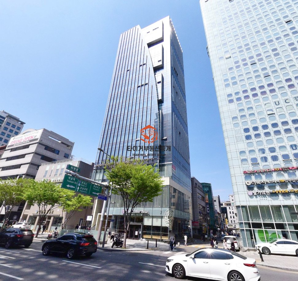 언주역 사거리 대로변 사무실 임대 고층뷰 인테리어