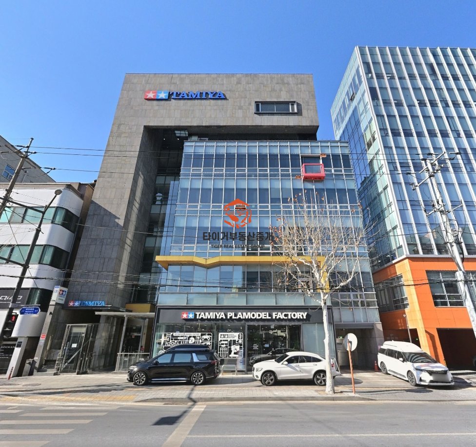 양재동 내외부 최상의 인테리어 완비 양재천 대로변 사무실