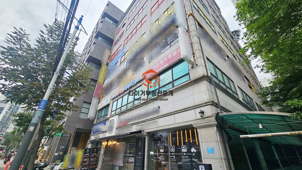 강변역 구의동 주거상권 병원 자리, 건물 내 학원 다수