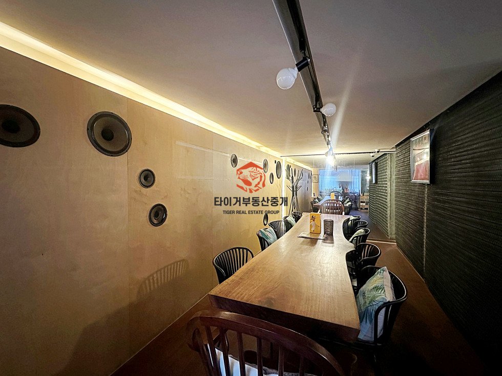 강남구청역 논현동 반지층 상가 임대, 고급 인테리어, 현