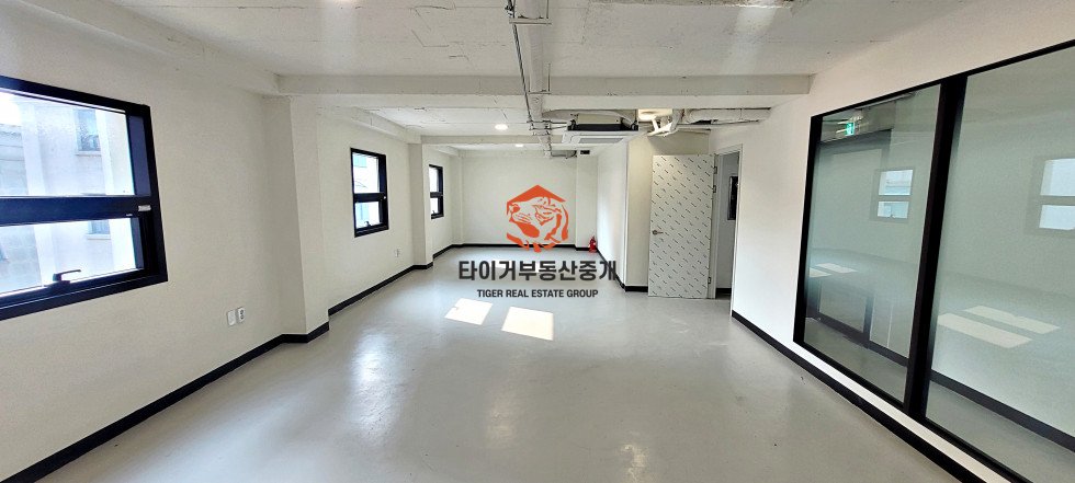 사무실 신축, 논현역 초역세권 수려한외관 및 디자인