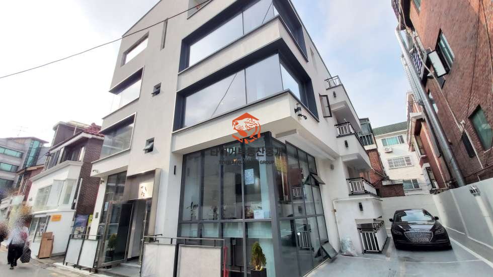 홍대입구역 홍대입구 꼬마빌딩 매매, 사옥 사용