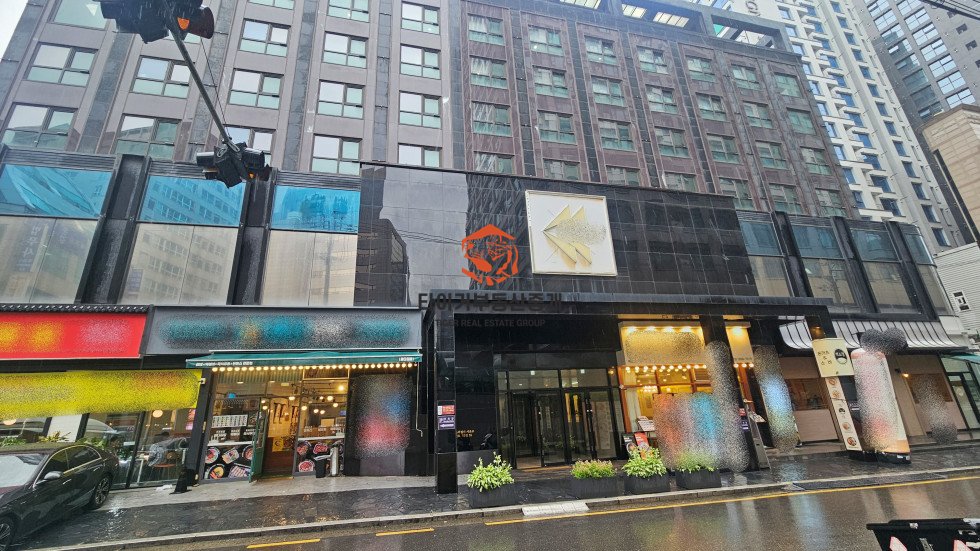 서초동 깔끔한 사무실, 연층 임대, 남부터미널역