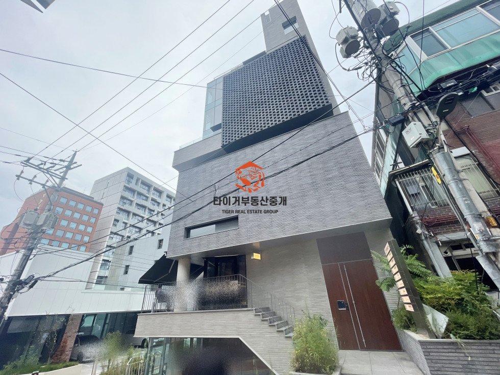 수환 빌딩